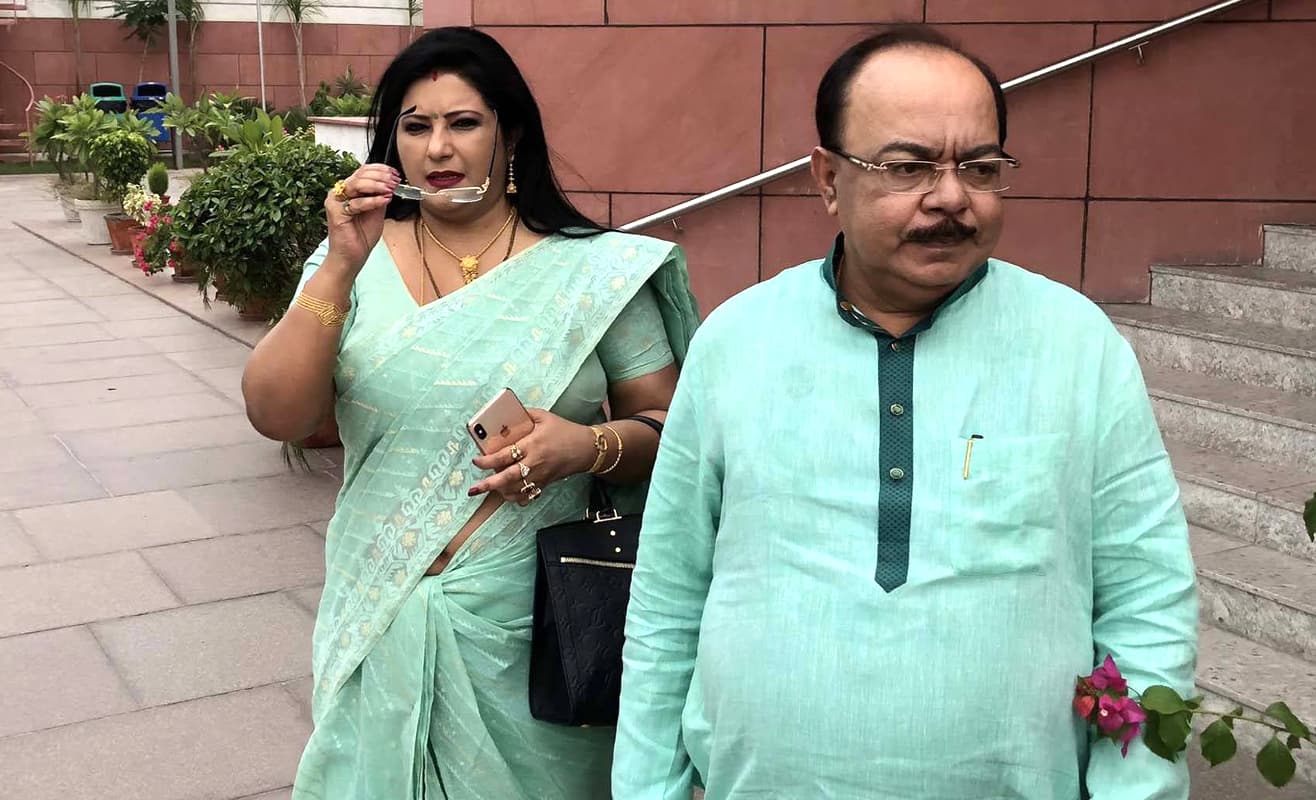 बंगाल विधानसभा चुनाव 2021 से पहले शोभन चटर्जी और उनकी महिला मित्र बैशाखी को भाजपा में बड़ी जिम्मेदारी