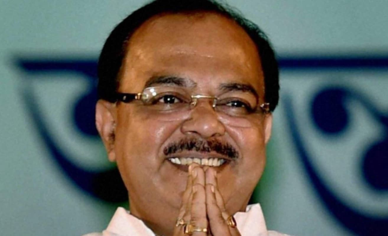 कोलकाता के पूर्व मेयर बोले- मैं कोई डकैत नहीं हूं, जो सीबीआई मुझे गिरफ्तार करने मेरे बेडरूम में घुस आयी कोलकाता के पूर्व मेयर बोले- मैं कोई डकैत नहीं हूं, जो सीबीआई मुझे गिरफ्तार करने मेरे बेडरूम में घुस आयी