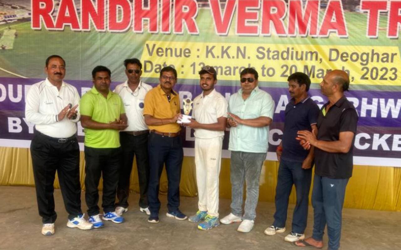 रणधीर वर्मा ट्रॉफी: गढ़वा ने साहेबगंज को पांच विकेट से हराया, अयान पांडेय ने चटकाये 7 विकेट