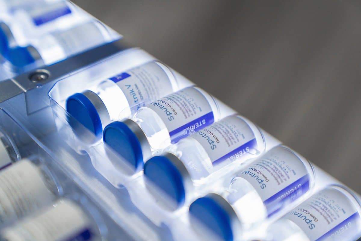 Sputnik Light : भारत में निर्मित स्पूतनिक लाइट वैक्सीन की 40 लाख डोज को केंद्र ने निर्यात की अनुमति दी