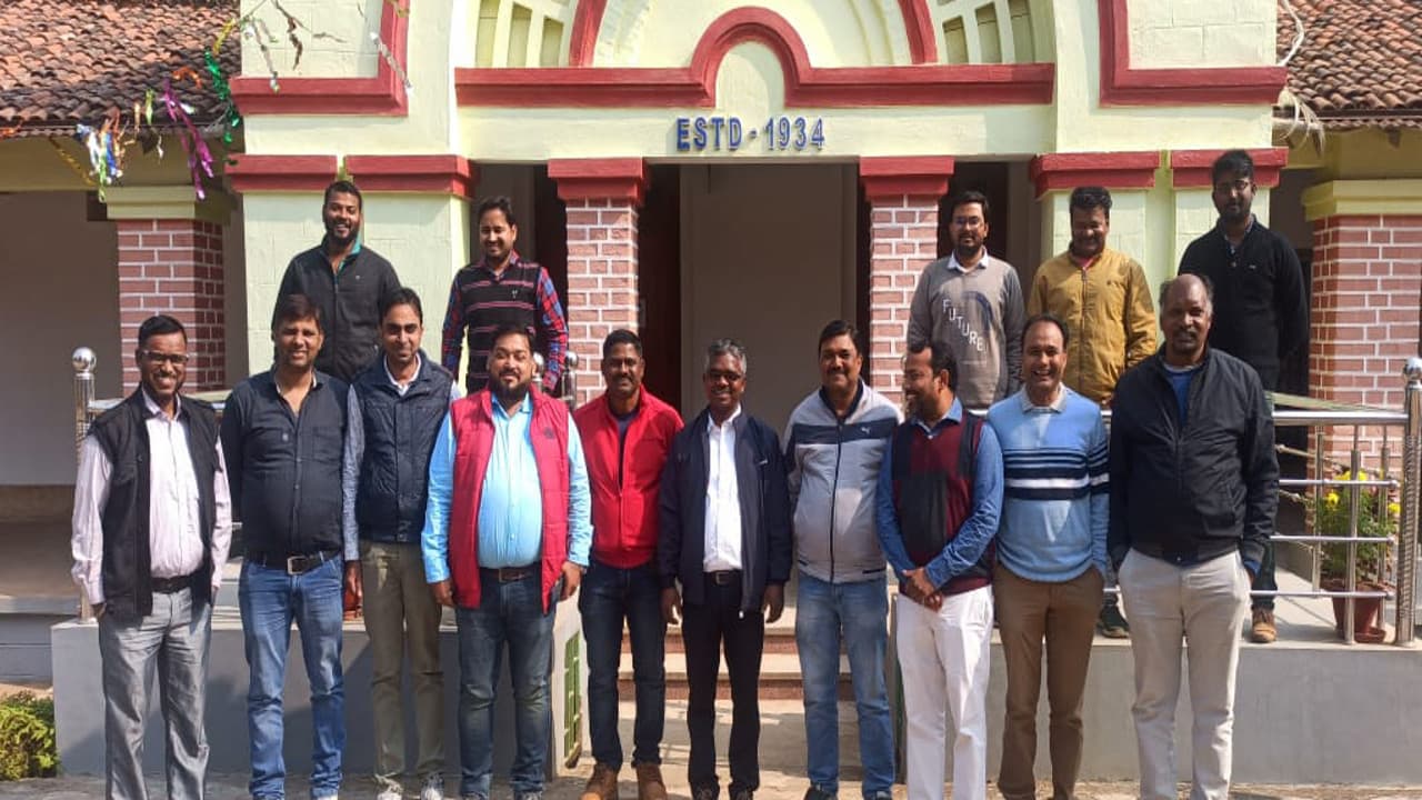 नये साल में नयी उम्मीद के साथ जीने का संकल्प, गुमला के संत इग्नासियुस एलुमिनी में क्रिसमस गैदरिंग का हुआ आयोजन