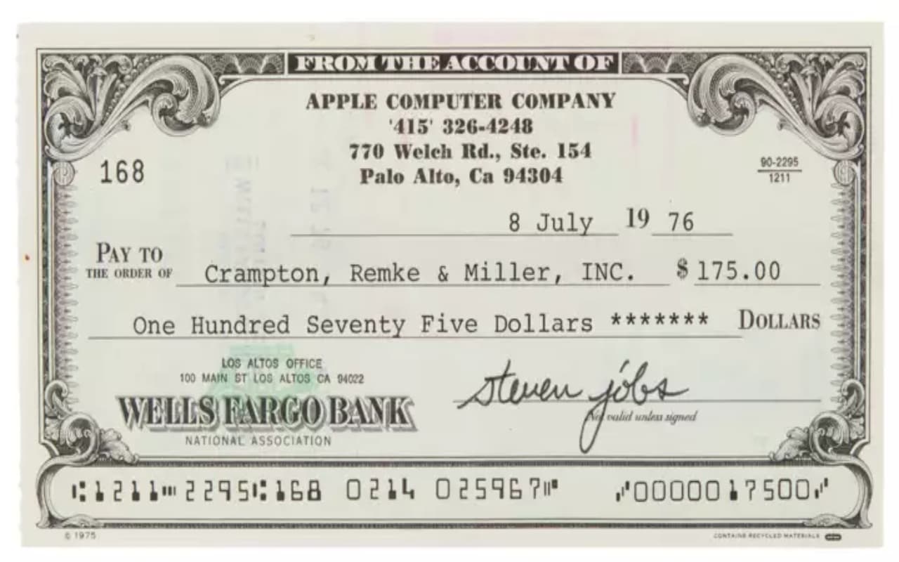 Steve Jobs के हस्ताक्षर वाला 175 डॉलर का 47 साल पुराना चेक 87 लाख रुपये में बिका, आखिर इसमें ऐसा क्या है खास