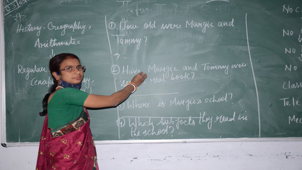 बच्चों को फर्राटेदार अंग्रेजी सिखाने के लिए सरकारी स्कूल के टीचर सीखेंगे इंग्लिश