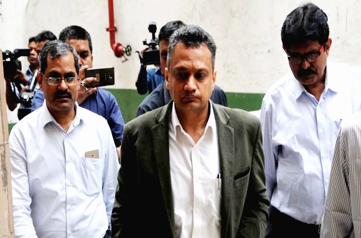 पश्चिम बंगाल समेत 5 राज्यों में विधानसभा चुनाव की तैयारियां शुरू, उप निर्वाचन आयुक्त सुदीप जैन तीन दिन के दौरे पर बंगाल पहुंचे