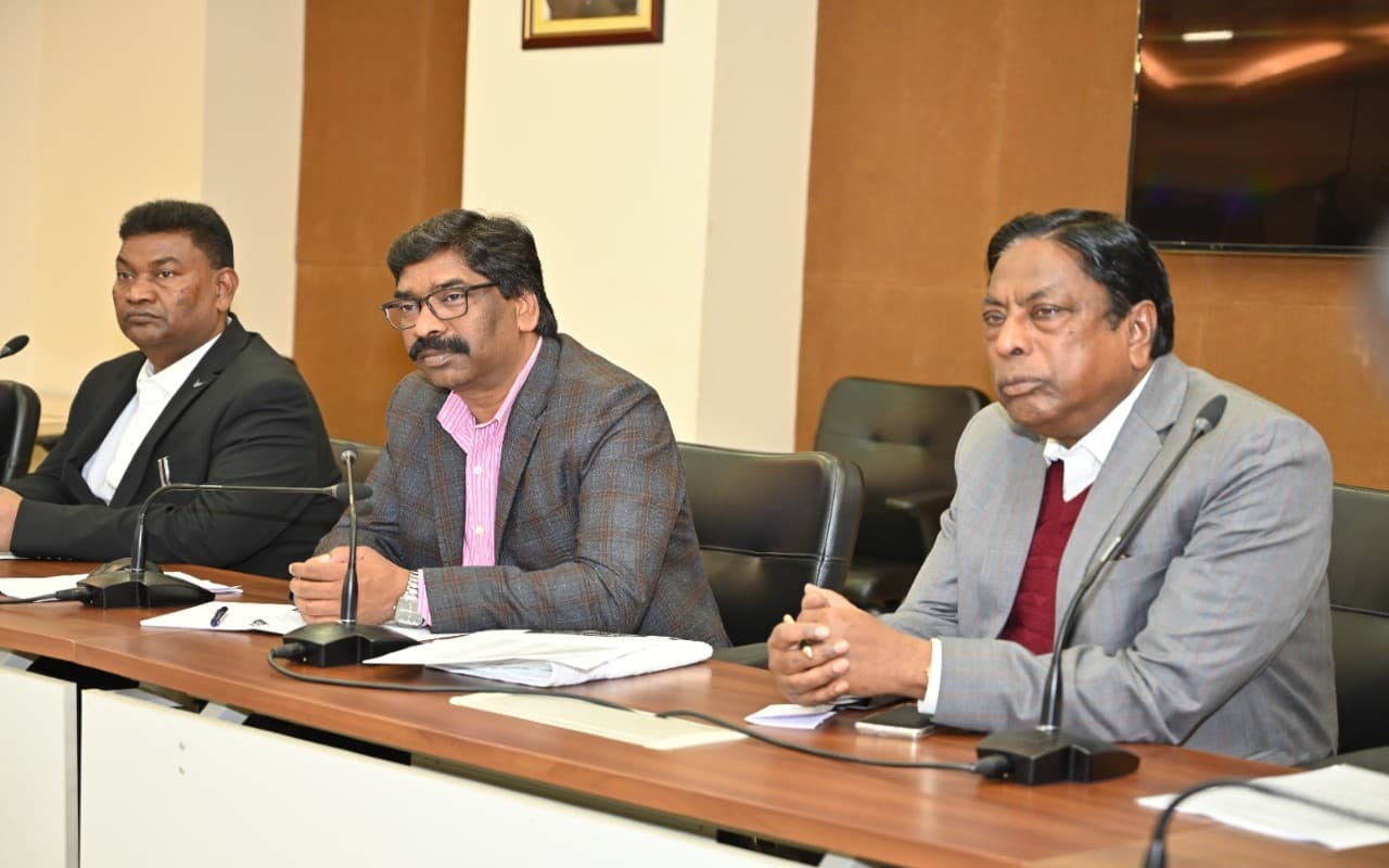 अब नहीं काटने होंगे सीओ ऑफिस के चक्कर, हेमंत सोरेन ने शुरू की Suo Moto Online Mutation की प्रक्रिया