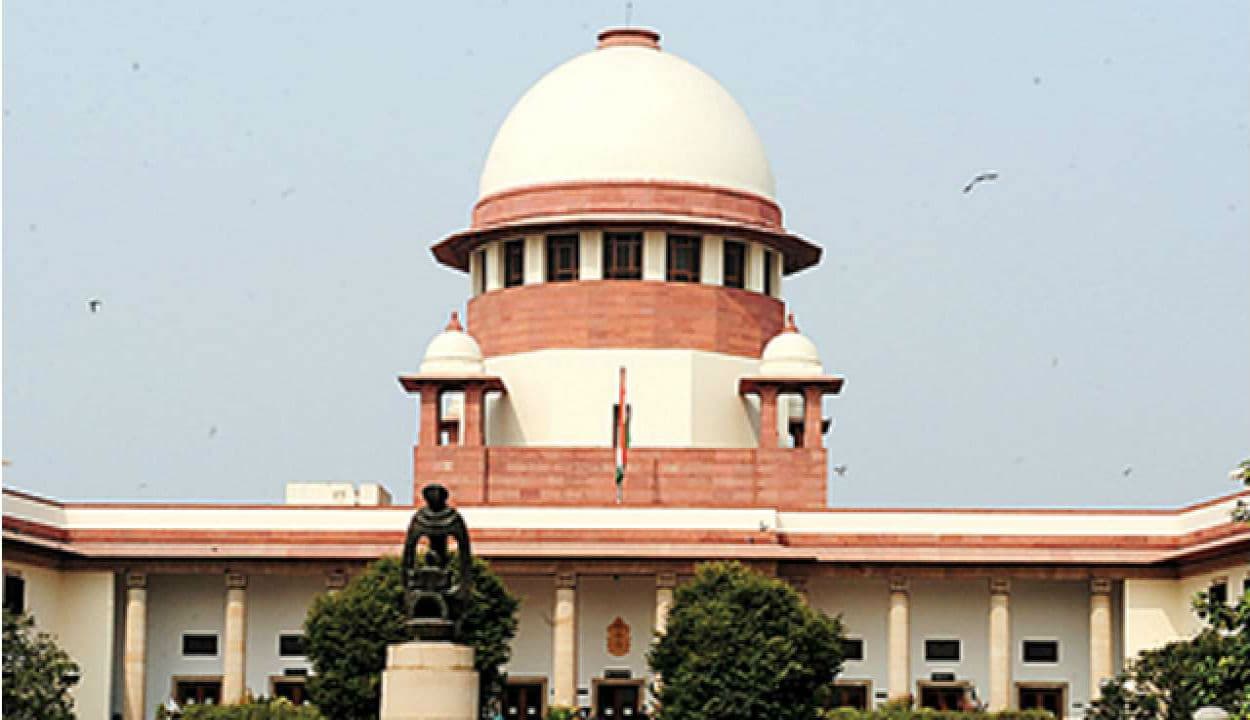 बाहुबली मुख्‍तार अंसारी के बेटे अब्‍बास अंसारी को SC ने दी राहत, यूपी सरकार को सख्‍त कदम न उठाने के आदेश