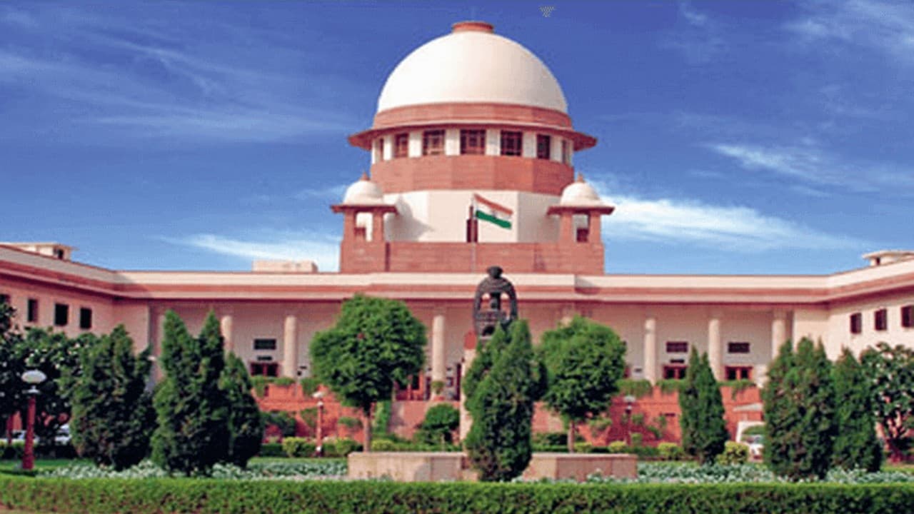 ईवीएम में सुप्रीम कोर्ट ने कहा - कोर्ट प्रचार करने वाली जगह नहीं, जहां हर कोई पहुंच जाए