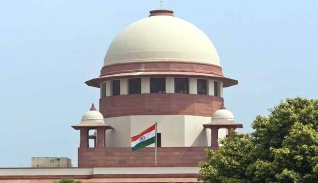दिल्ली पर कौन करेगा राज, केंद्र या केजरीवाल सरकार? सुप्रीम कोर्ट की संविधान पीठ बुधवार को करेगी सुनवाई