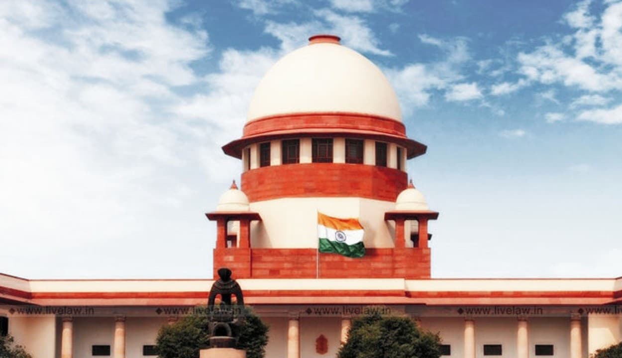महाराष्ट्र विधानसभा से 1 साल के लिए निलंबित 12 भाजपा एमएलए ने SC में दी चुनौती, फडनवीस ने आरोप को बताया झूठा