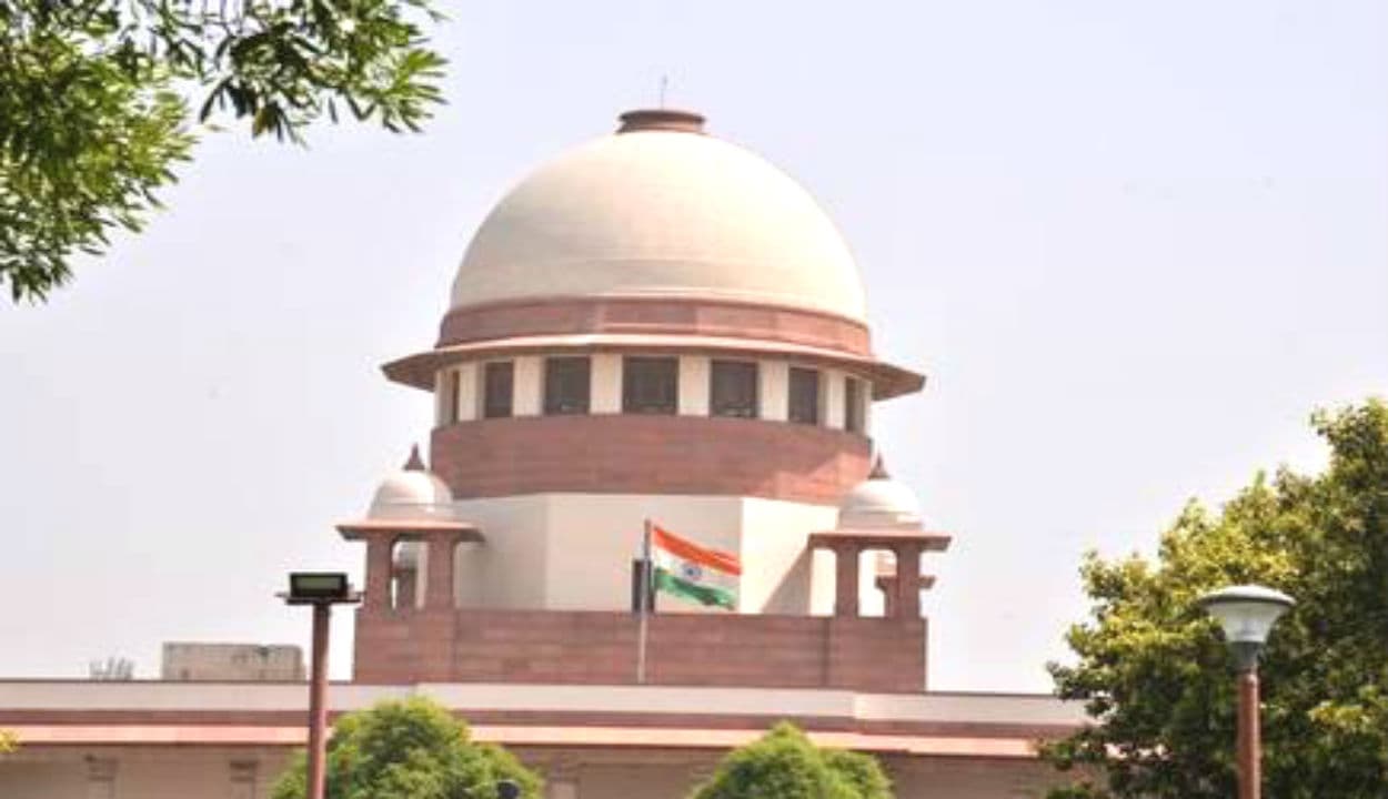 AGR payment issue : सुप्रीम कोर्ट ने वोडाफोन आइडिया को लगायी कड़ी फटकार, बकाया भुगतान में देर पर जेल भेजने की दी हिदायत