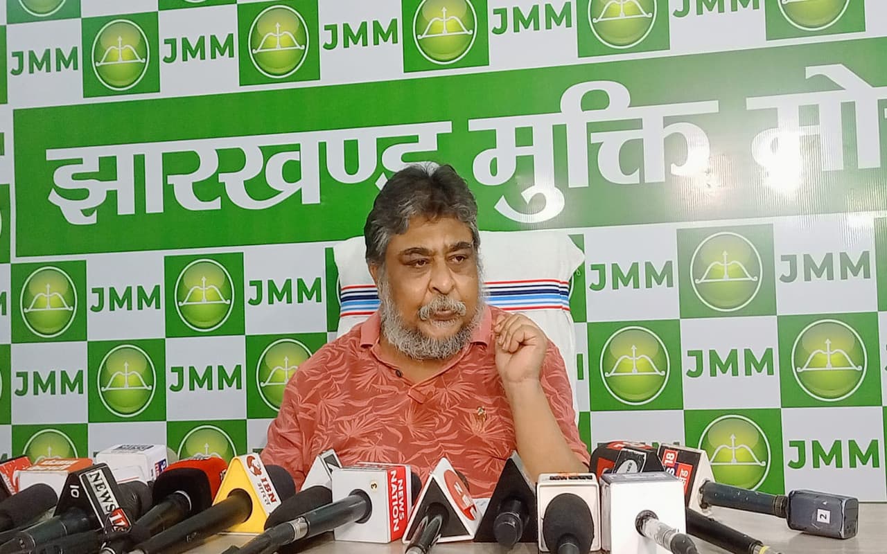 झामुमो ने केंद्र सरकार को दी चेतावनी, हमें डराएं नहीं, नाराज हुए तो देश की बत्ती हो जाएगी गुल