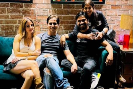 Sussanne Khan रूमर्ड बॉयफ्रेंड अर्सलान संग पार्टी करतीं नजर आईं, ऋतिक रोशन की एक्स वाईफ की तसवीरें वायरल