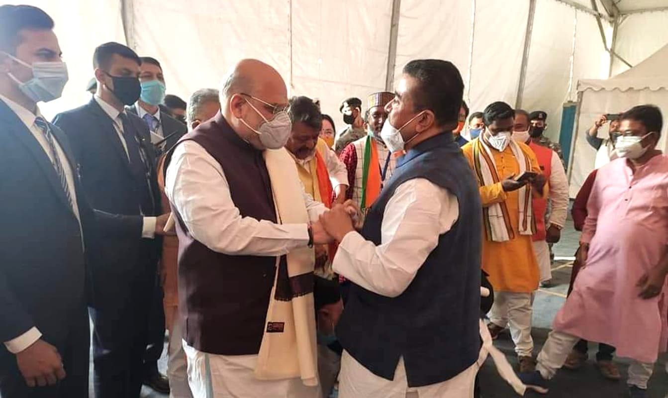 शुभेंदु अधिकारी सहित 10 विधायक, एक सांसद और एक दर्जन से अधिक पार्षद भाजपा में शामिल, अमित शाह बोले, चुनाव तक अकेली रह जायेंगी ममता दीदी