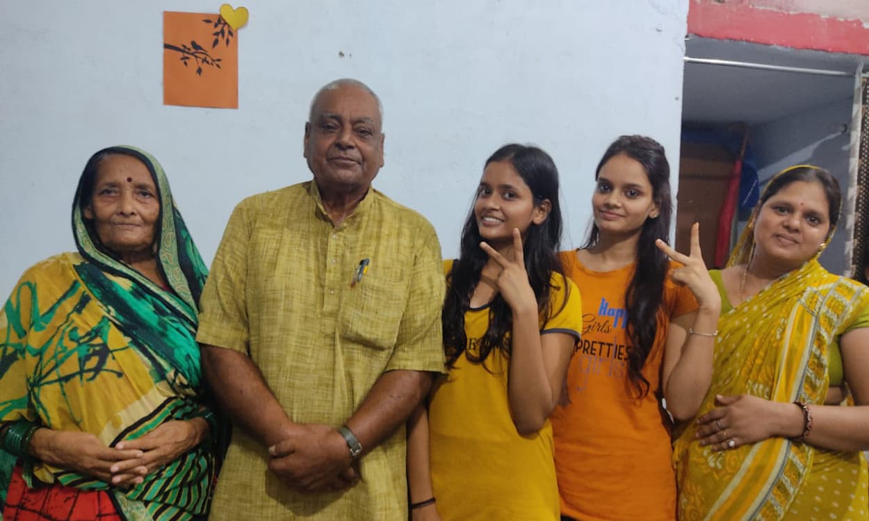 JAC Board 12th Result 2020 : साहिबगंज में
इंटर कॉमर्स की लड़कियों ने मारी बाजी, श्वेता बनीं जिला टॉपर