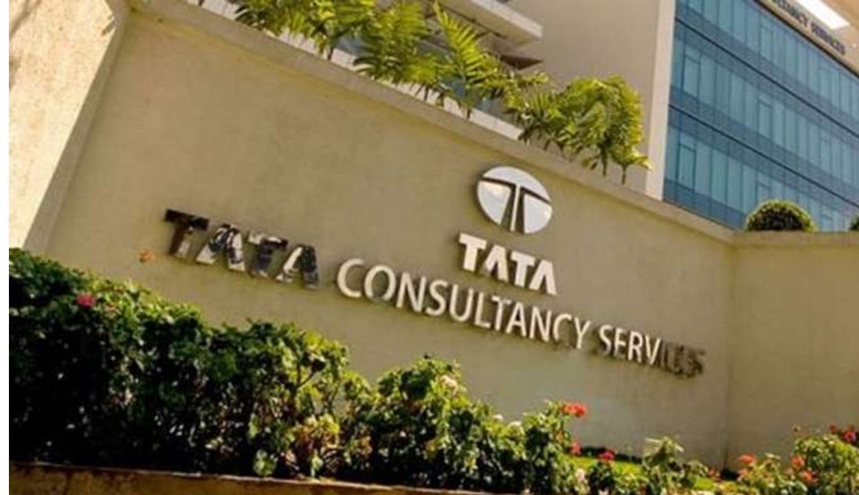 संकट में न्यू कमर्स को जॉब दे रही TCS, कैंपस सलेक्शन के जरिए 40,000 से ज्यादा लोगों को मिलेगी रोजी-रोटी