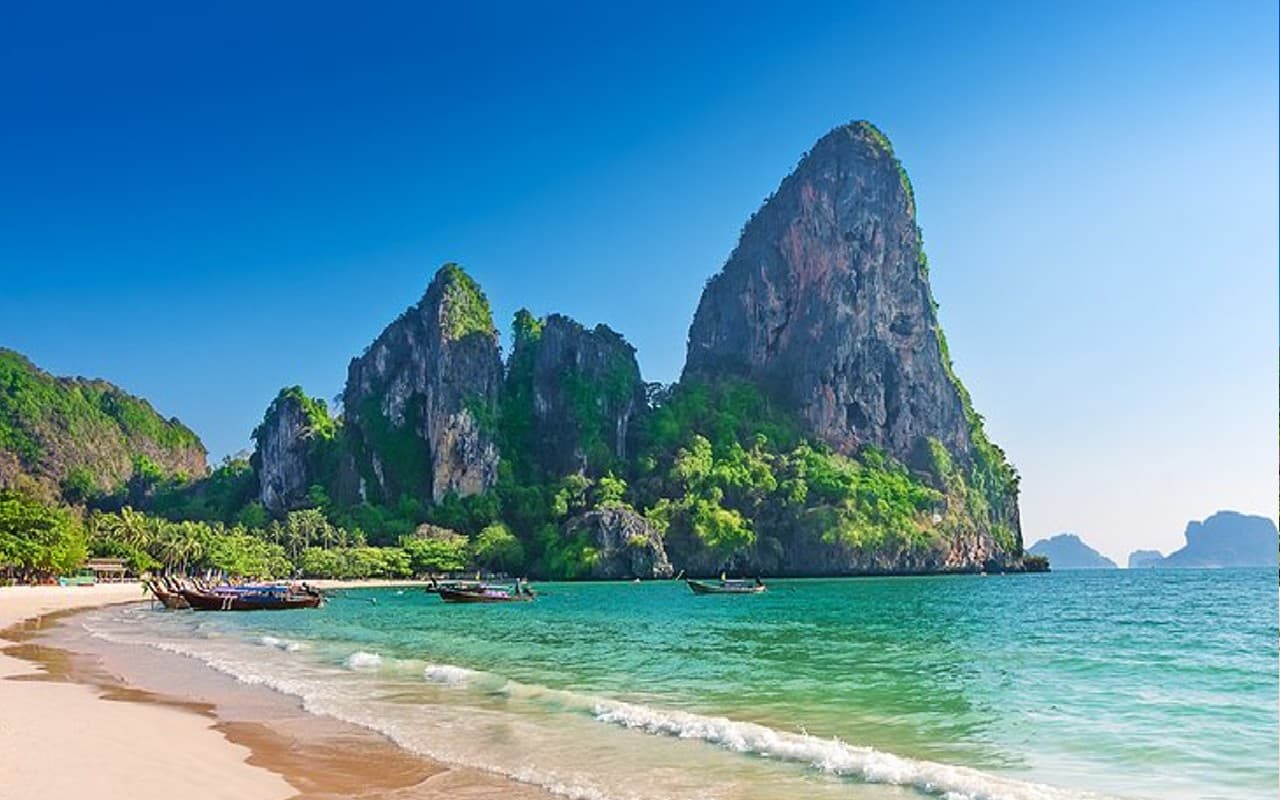 Thailand Tour Package: थाईलैंड के खूबसूरत बीच पर एंजॉय करें वेकेशन, आईआरसीटीसी लाया है बेस्ट टूर पैकेज