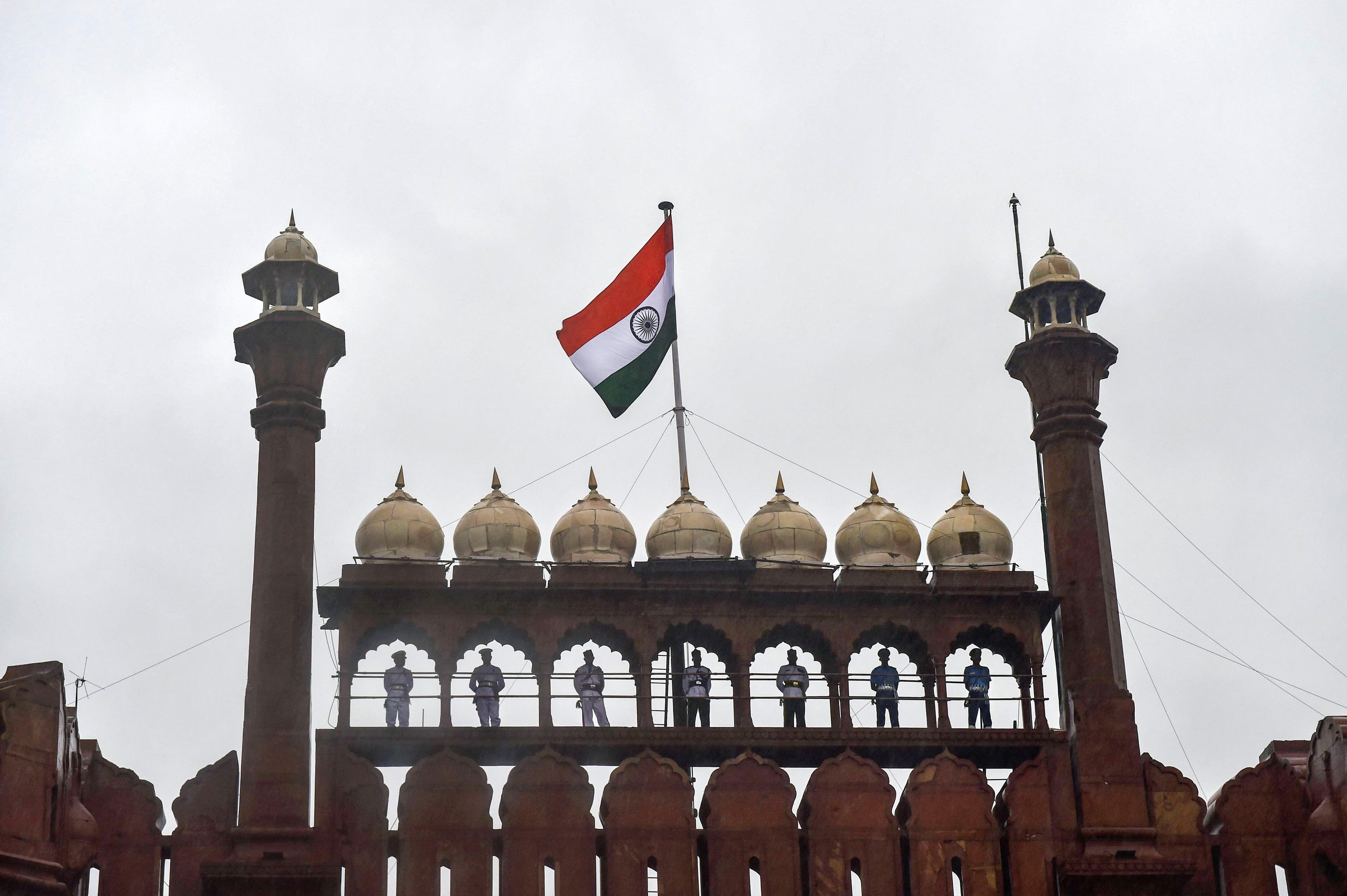 ममता बनर्जी के साथ दिल्ली ‌जा सकते हैं मुकुल रॉय, 21 को टीएमसी सुप्रीमो के भाषण का कई राज्यों में होगा प्रसारण