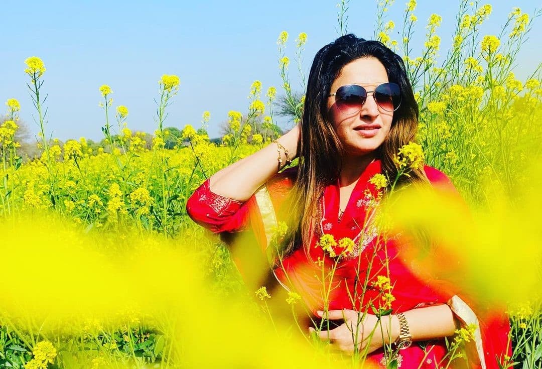 ‍Bhojpuri Beauty Queen: बार्बी डॉल के आगे बॉलीवुड एक्ट्रेस भी फ्लॉप, दिल कहेगा- ये कैसा ख्वाब देखा है? ज़मीं पे चलता माहताब देखा है...