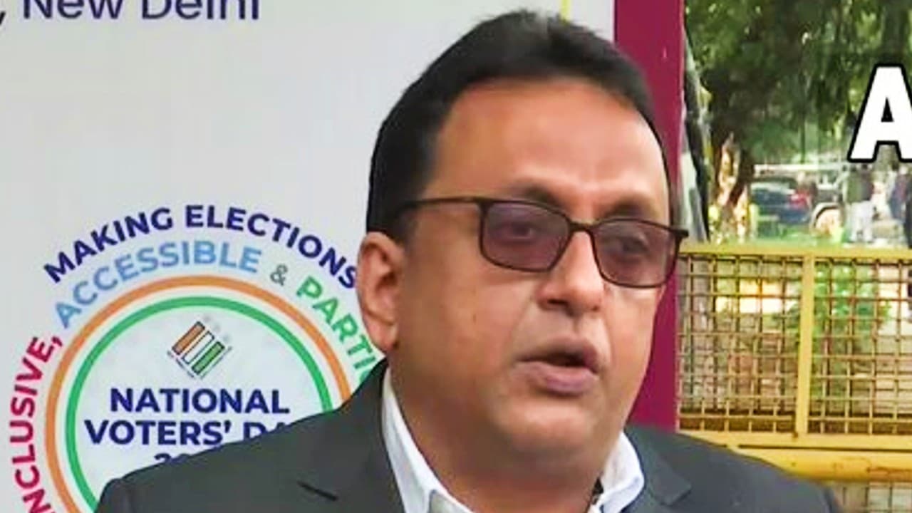 EC के फ्लाइंग स्क्वायड पर TMC का गंभीर आरोप- गोवा में रात के अंधेरे में हमारे दफ्तर में की तोड़फोड़