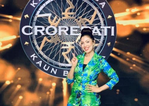 Taarak Mehta Ka Ooltah Chashmah: केबीसी के सेट पर दिखा बबीता जी का बॉस लेडी अवतार, PICS