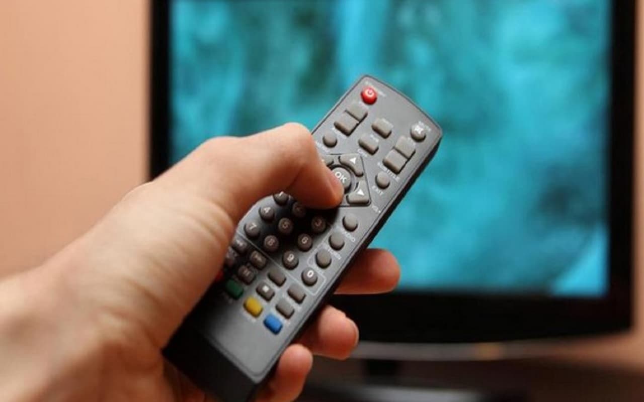 TV चैनलों के प्रसारण के लिए सरकार की नयी गाइडलाइन, 30 मिनट तक राष्ट्रीय हित की सामग्री दिखाना जरूरी