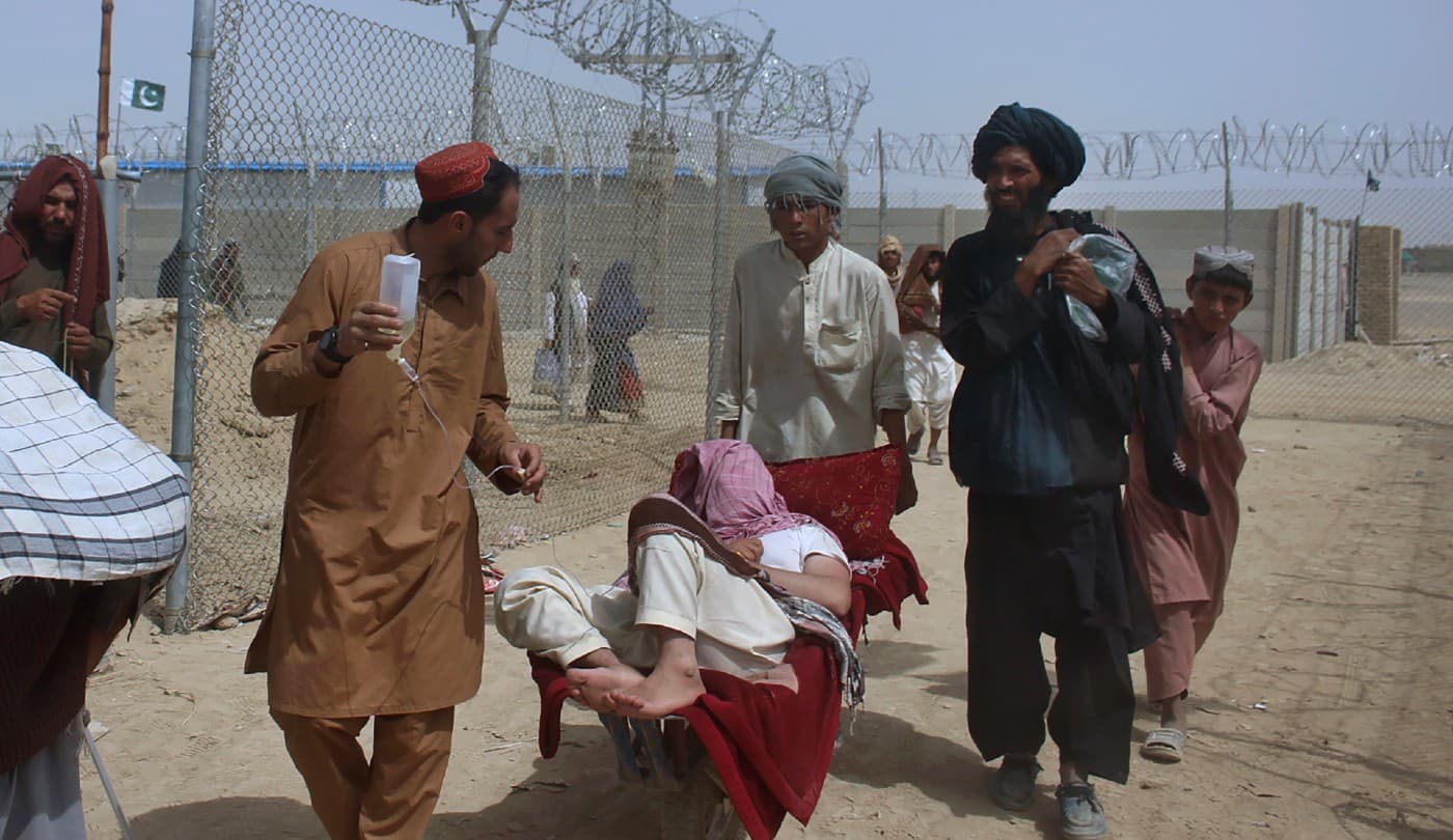 अफगानिस्तान में भारत की मुश्किलें, तालिबान से मिलकर चीन-पाकिस्तान बिगाड़ सकते हैं हालात