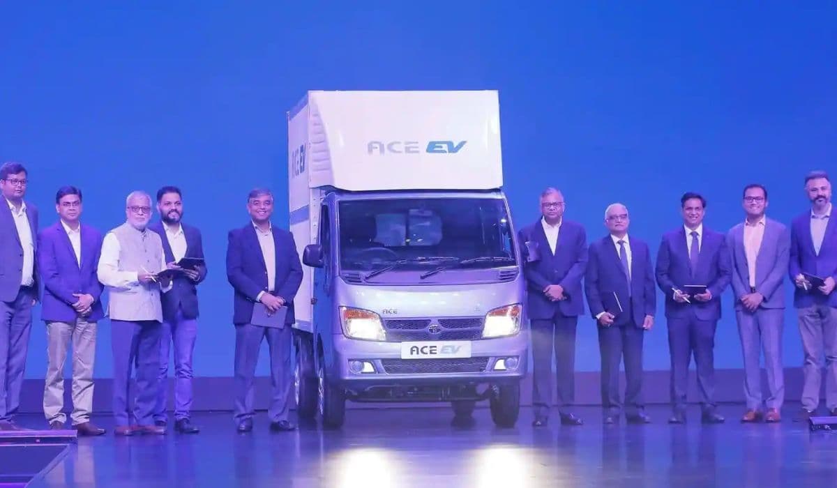 Tata Ace EV: टाटा मोटर्स ने पेश किया मिनी ट्रक का इलेक्ट्रिक एडिशन, जानें डीटेल्स