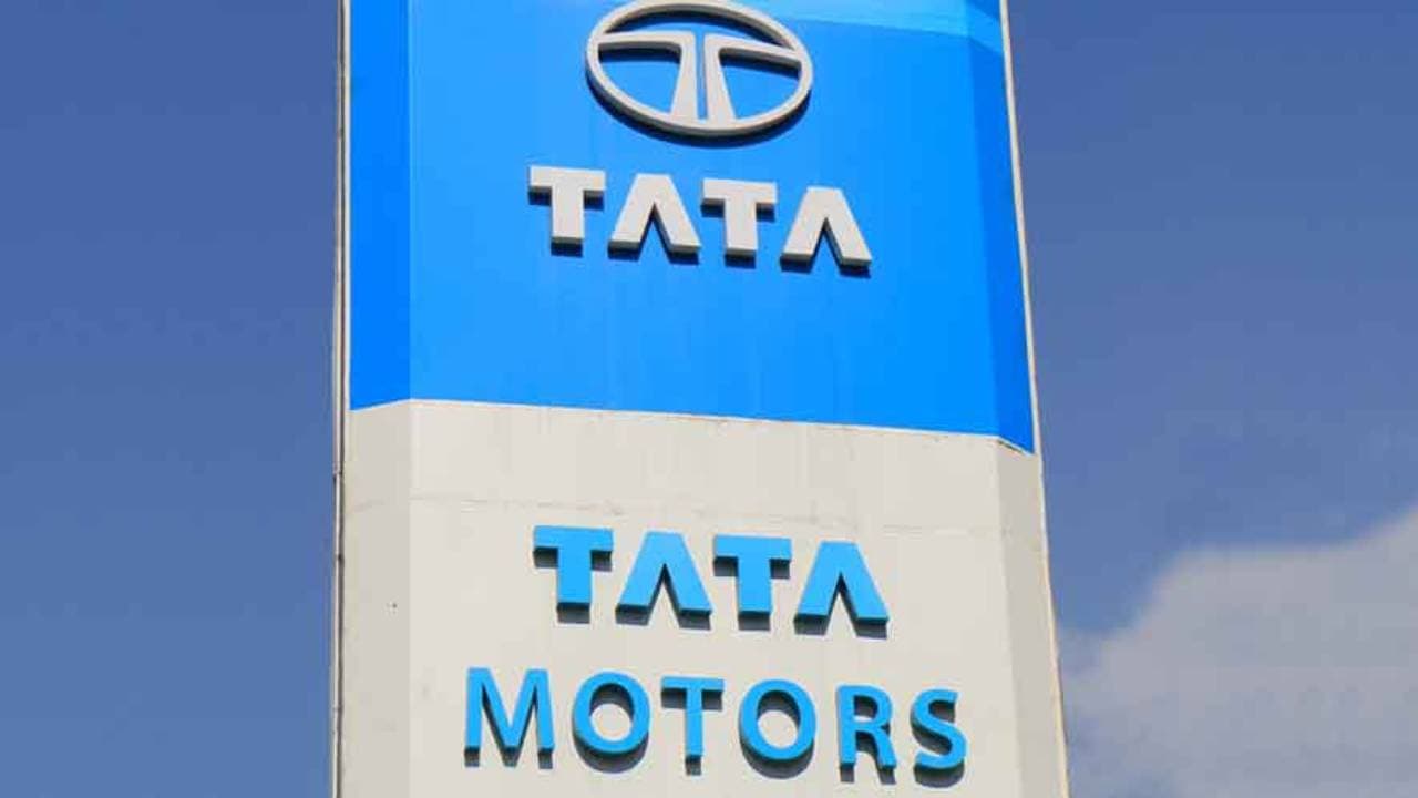 Tata Motors की गाड़ियों का बढ़ने वाला है दाम, 1 अप्रैल से कीमतों में 2 प्रतिशत का होगा इजाफा