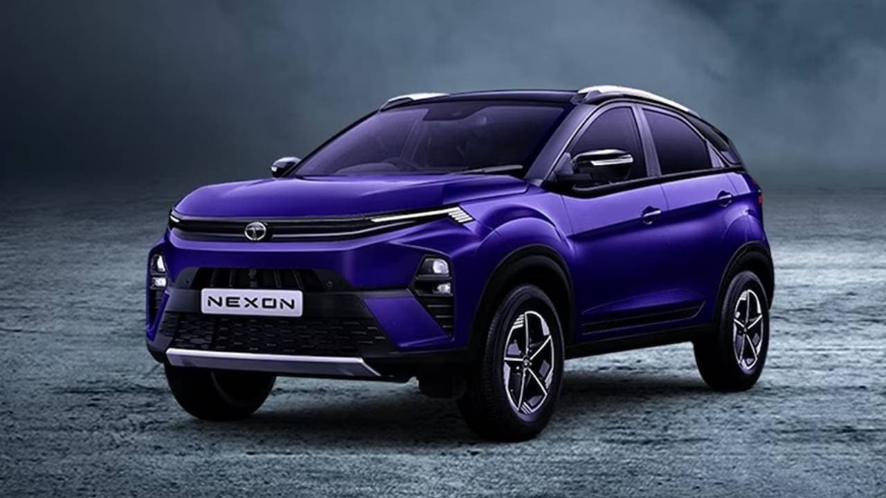 हुंडई वेन्यू के खात्मे की तैयारी! टाटा की इस कार ने बाजार में दिखाई अपनी ताकत