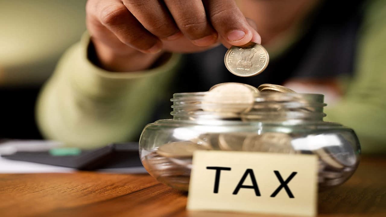 टैक्स में छूट के लिए लेना होगा आयकर विभाग से ये सर्टिफिकेट, जानें सेक्शन 80G के नियम