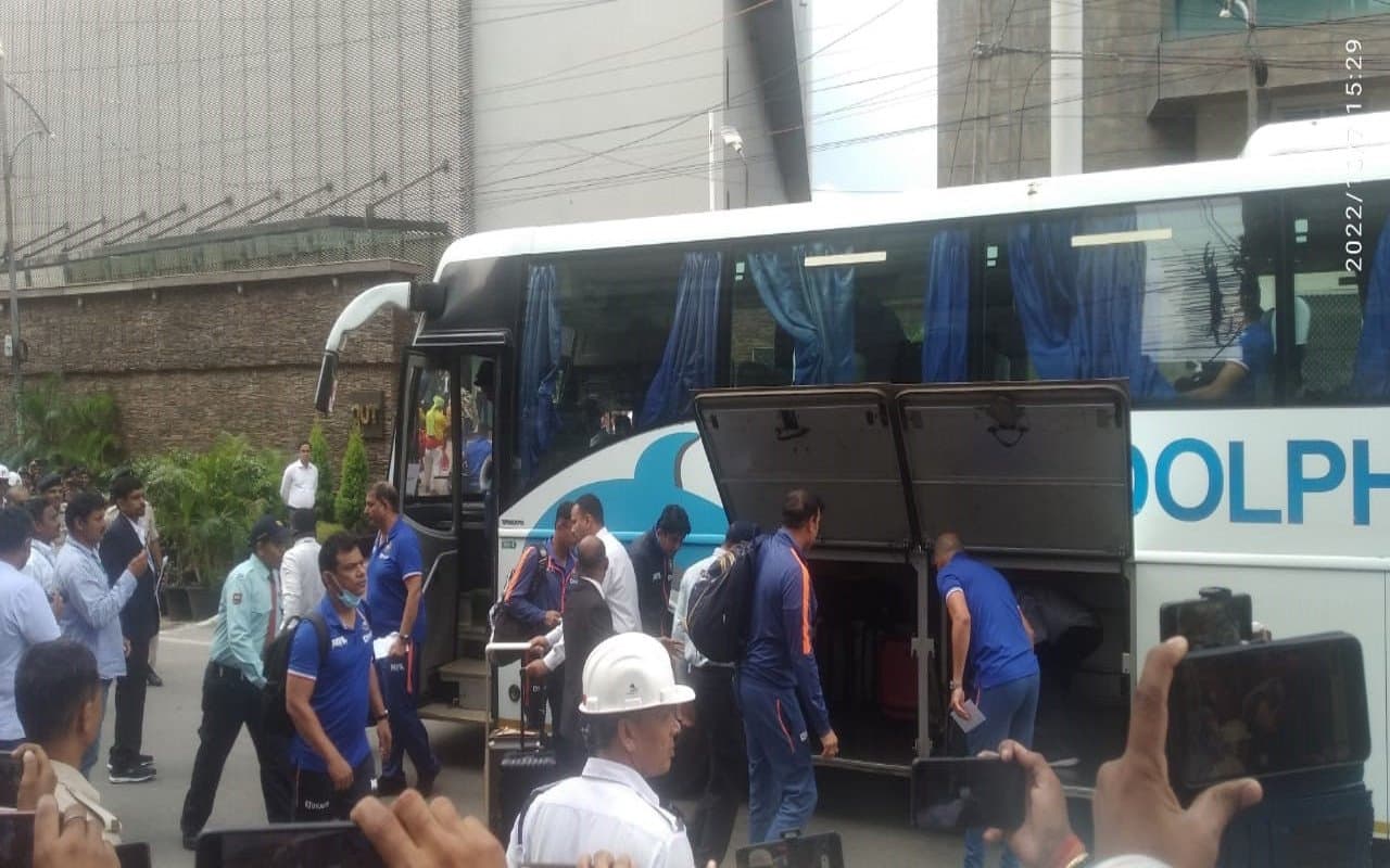 रांची में भारत-दक्षिण अफ्रीका वन-डे मैच कल, मकानों की छतों पर तैनात रहेंगे हथियारबंद सुरक्षाकर्मी