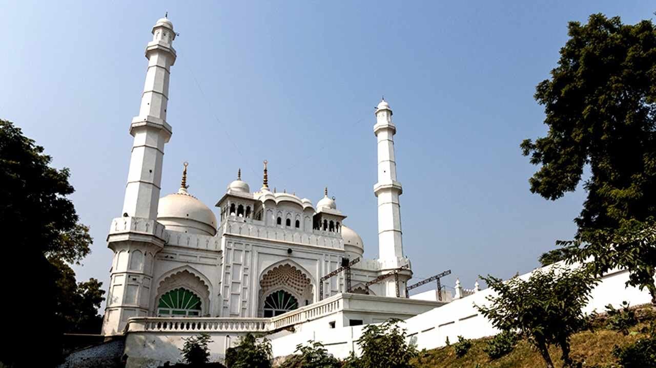 Teele Wali Masjid Case: लक्ष्मण टीला निगरानी मामले में फैसला आज, कोर्ट ने 25 जनवरी को सुरक्षित रखा था आदेश