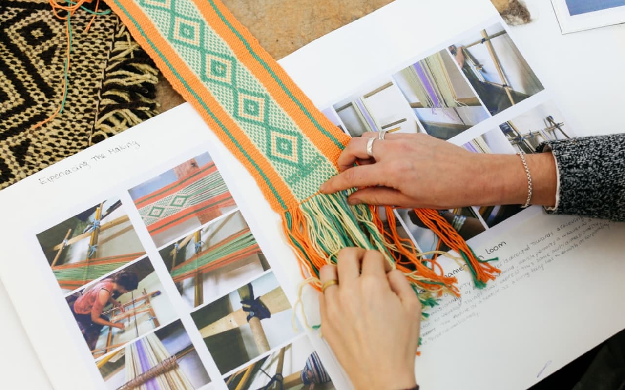 Textile Designing Course के जरिए इन क्षेत्रों में हैं करियर की नई संभावनाएं, संस्थान, नौकरी के अवसर, सैलरी Textile Designing Course के जरिए इन क्षेत्रों में हैं करियर की नई संभावनाएं, संस्थान, नौकरी के अवसर, सैलरी
