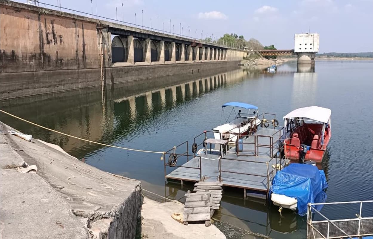 लॉकडाउन से प्रदूषण का स्तर हुआ कम, तिलैया डैम में भी दिखने लगा बदला- बदला नजारा