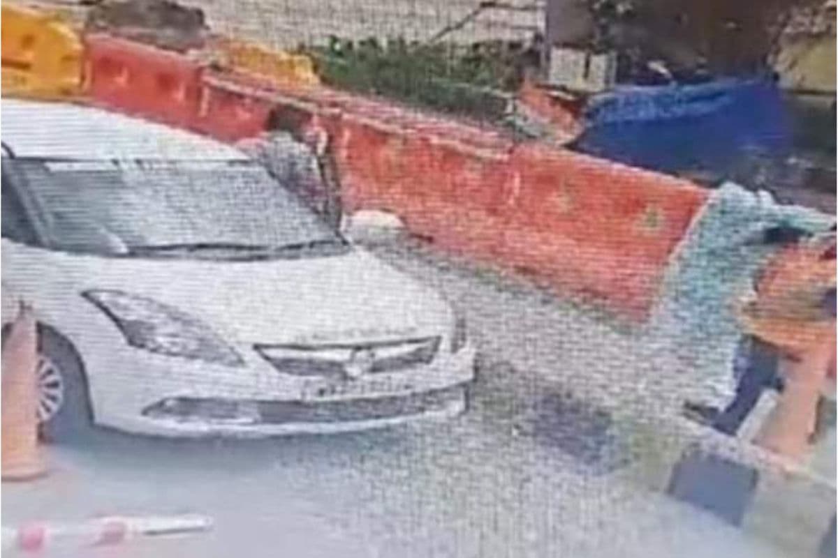 तृणमूल सांसद सुनील मंडल ने पालशीट टोल प्लाजा के एक कर्मचारी की कर दी पिटाई, मचा हंगामा