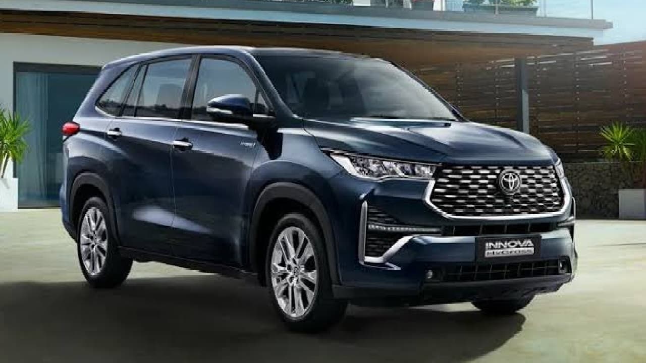 Toyota Hycross का पेट्रोल वर्जन मात्र 20 लाख रुपये में लॉन्च, कई नए फीचर्स को जोड़ा गया
