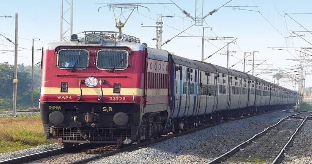 Indian railways: पटना से दिल्ली, मुंबई जाने के लिए सभी ट्रेनों में सीटें फुल, जानें बसों का हाल...