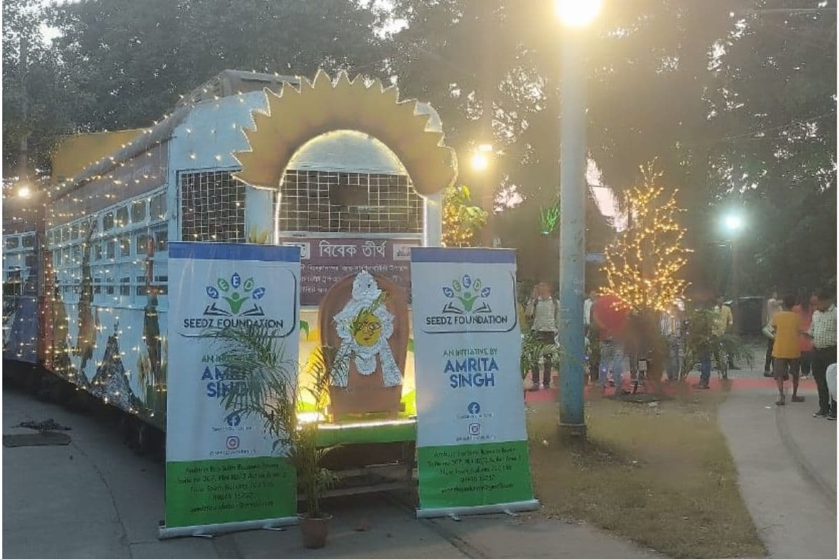 PHOTOS : ऐतिहासिक धरोहर ट्राम में सांस्कृतिक धरोहर दुर्गापूजा का भव्य आयोजन