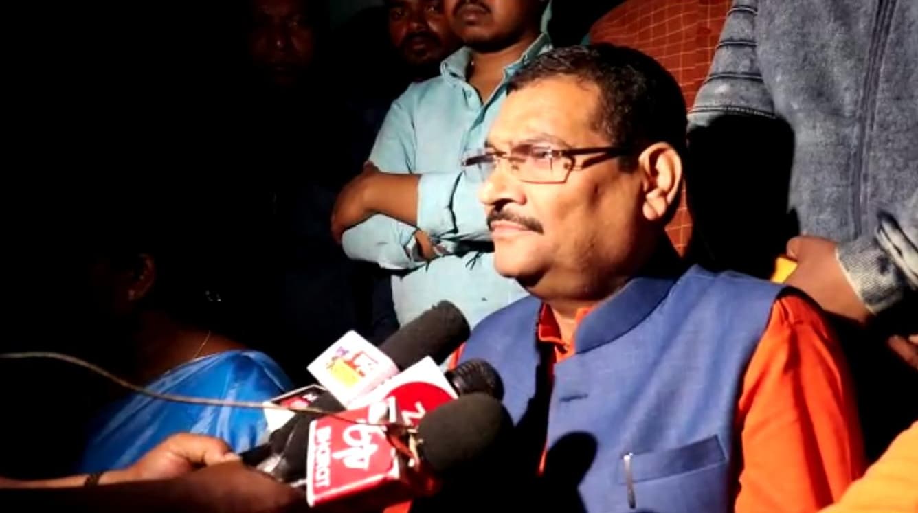 Jharkhand : हेमंत सोरेन के राज में आदिवासी सुरक्षित नहीं, भाजपा अध्यक्ष दीपक प्रकाश का आरोप