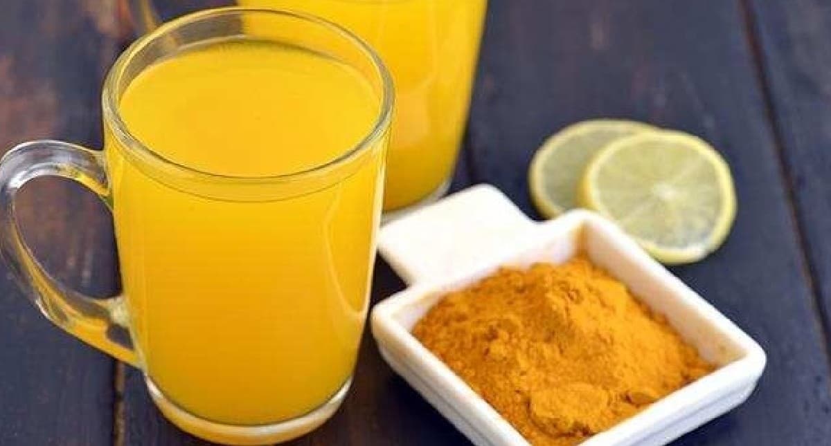 Turmeric water: यामी गौतम की फिटनेस का राज है गर्म हल्दी पानी, जानें इसे पीने के फायदे
