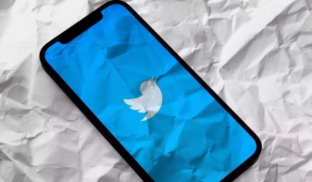 Twitter: यूजर्स बढ़ने के बावजूद क्यों घट रही है ट्विटर की कमाई?