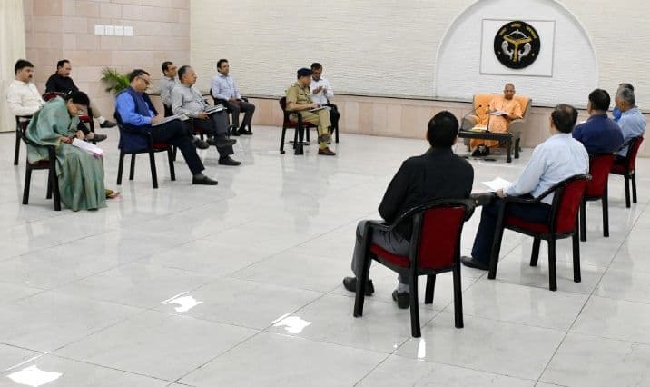 गरीबों को मुफ्त में देने के लिए सरकार बनायेगी 46 करोड़ खादी के थ्री-लेयर मास्क, धोकर दोबारा कर सकेंगे इस्तेमाल