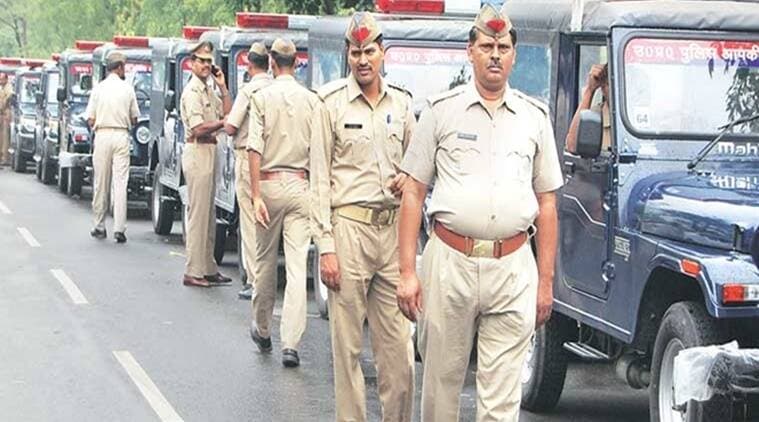 UP Police: यूपी पुलिस के 21 हजार सिपाहयों को योगी सरकार का तोहफा, बनेंगे हेड कांस्टेबल UP Police: यूपी पुलिस के 21 हजार सिपाहयों को योगी सरकार का तोहफा, बनेंगे हेड कांस्टेबल
