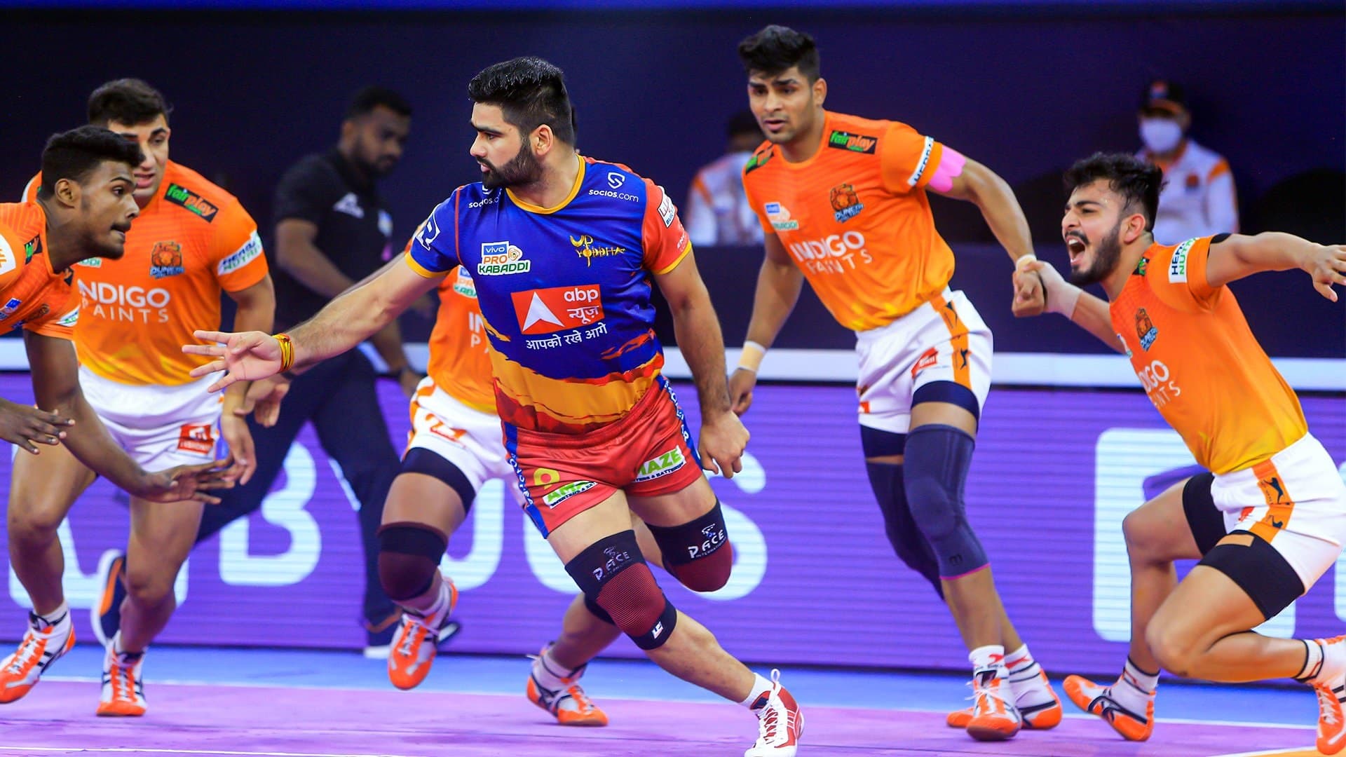 Pro Kabaddi League: यूपी योद्धा ने पुनेरी पलटन को 50-40 से हराया, प्रदीप नरवाल और सुरेंद्र गिल का धमाका