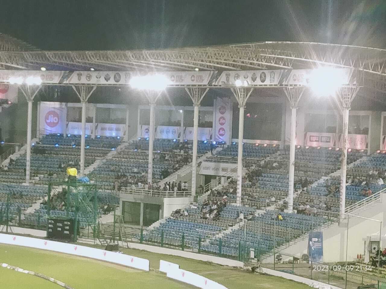 UPT20 League : गोरखपुर लायंस ने काशी रुद्रास को 18 रन से किया पराजित, ध्रुव जुरैल को मिला मैन ऑफ द मैच...