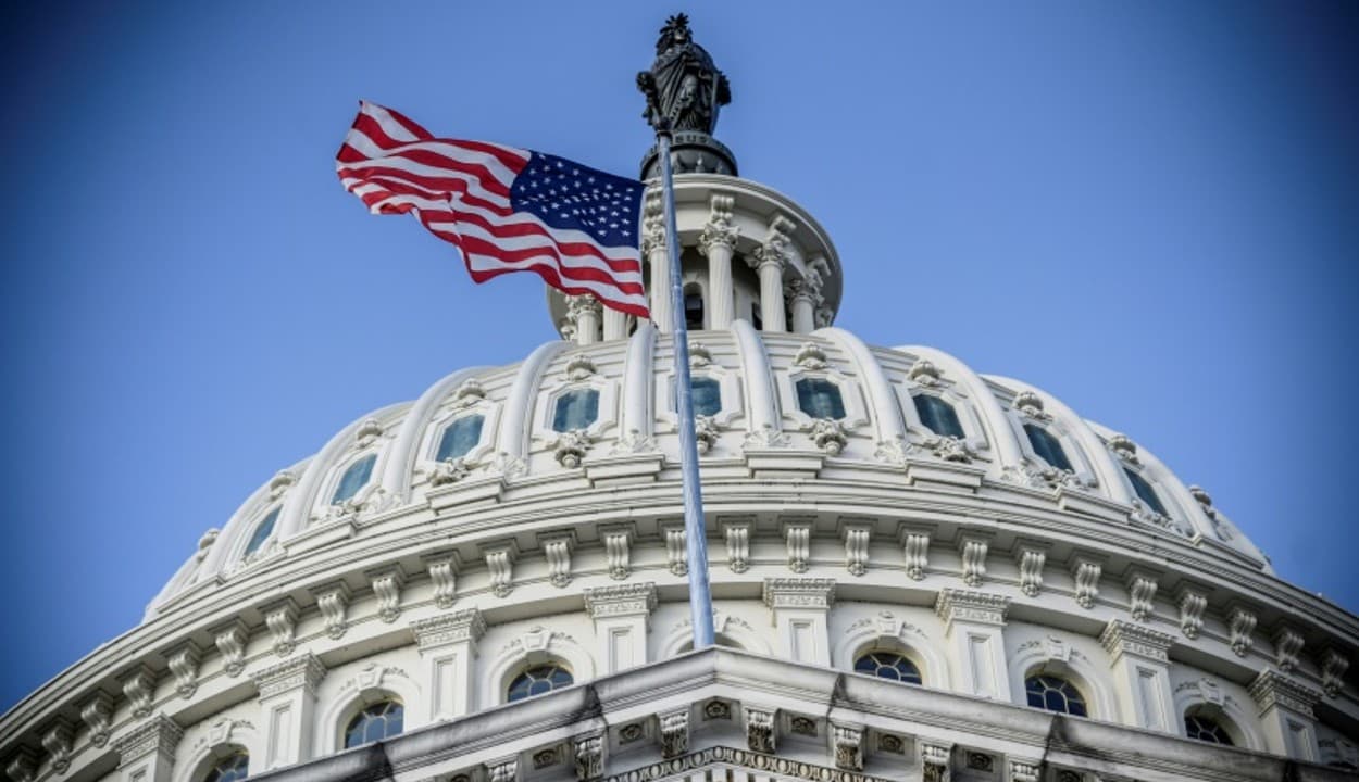 यूएस कैपिटल पुलिस ने प्लेन को खतरा बताकर अमेरिकी संसद को कराया खाली, अब करना होगा कार्रवाई का सामना