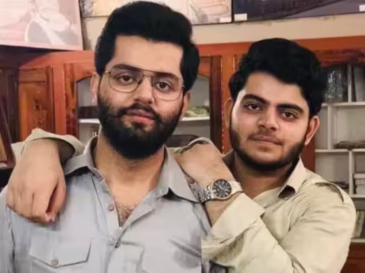 UP: अतीक अहमद के बेटों की सुरक्षा से जुड़ी याचिका पर इलाहाबाद हाईकोर्ट में आज सुनवाई, हलफनामा किया जाएगा दाखिल