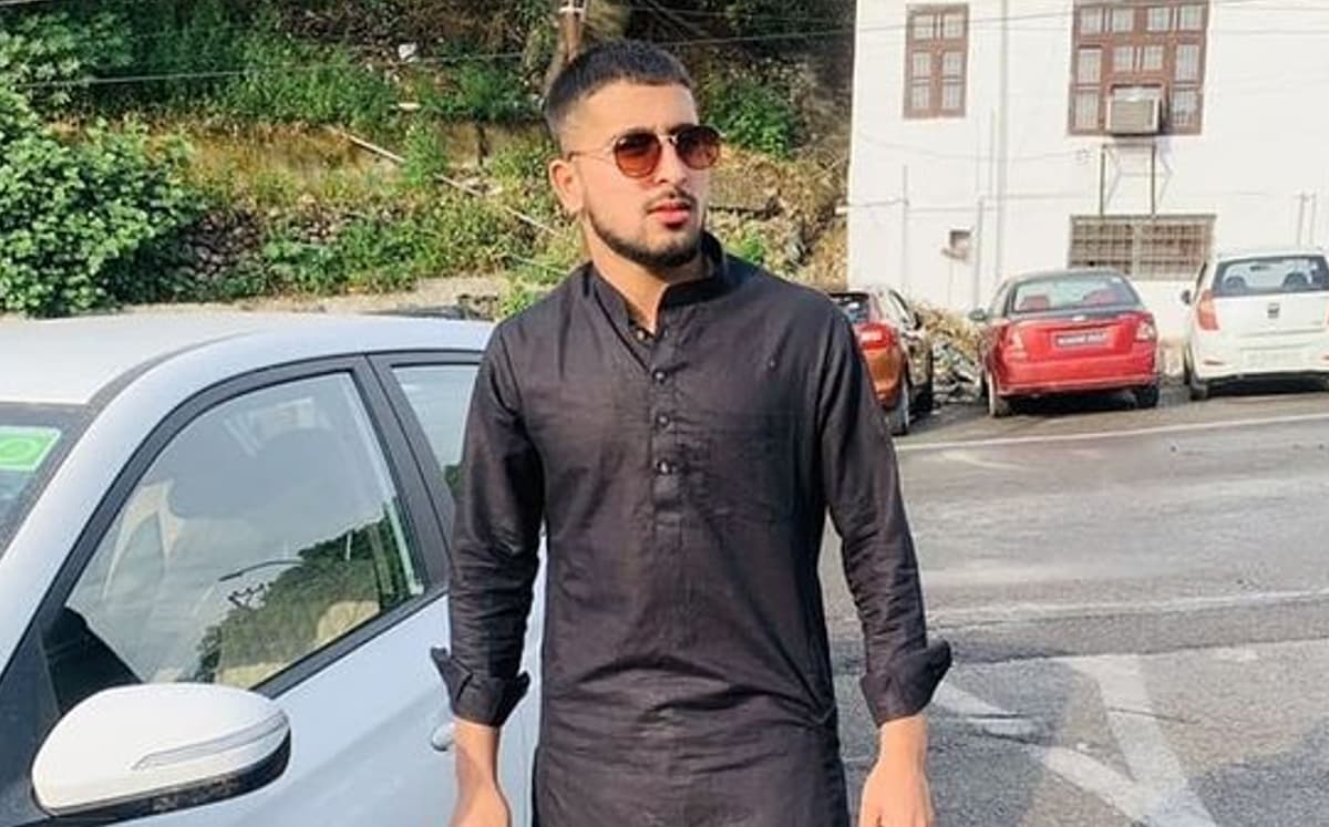 IPL 2021: दसवीं ड्रॉप आउट कैसे बना सबसे तेज गेंदबाज? जानें जम्मू-कश्मीर के उमरान मलिक के बारे में