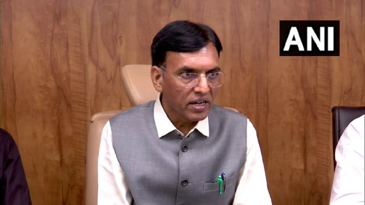 Heat Wave को लेकर एक्शन में केंद्र सरकार, केंद्रीय स्वास्थ्य मंत्री मनसुख मंडाविया ने की हाई लेवल मीटिंग