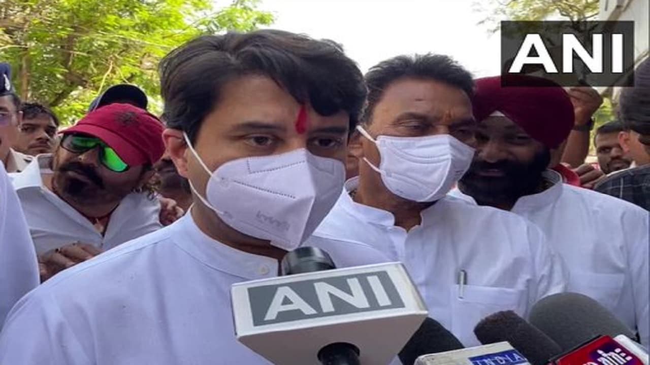ज्योतिरादित्य सिंधिया बोले- कांग्रेस मेरा अतीत, उस पर चर्चा करके अपना समय बर्बाद नहीं करना चाहता